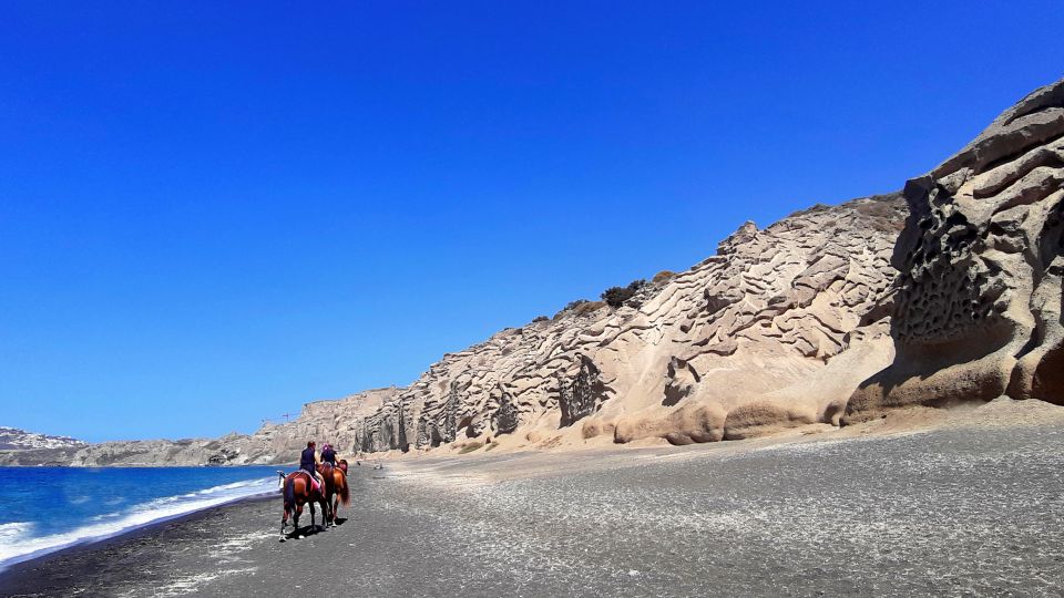 Santorini: 1.5-Hour Horseback Riding Tour on the Beach - Participant Information and Restrictions