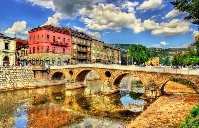 Sarajevo Essential Full Walking Tour - Meeting and Pickup Details