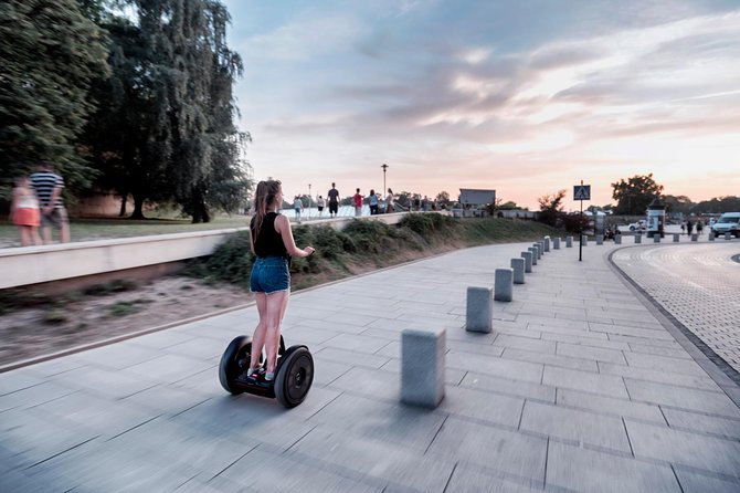 Segway Tour Warsaw: Old Town Tour - 1,5-Hour of Magic! - Explore Warsaws Old Town