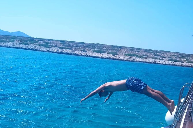SEMI-PRIVATE GALATEA Tour Antiparos-Blue Lagoon-Despotiko-FREE DRINK - Meeting and End Point