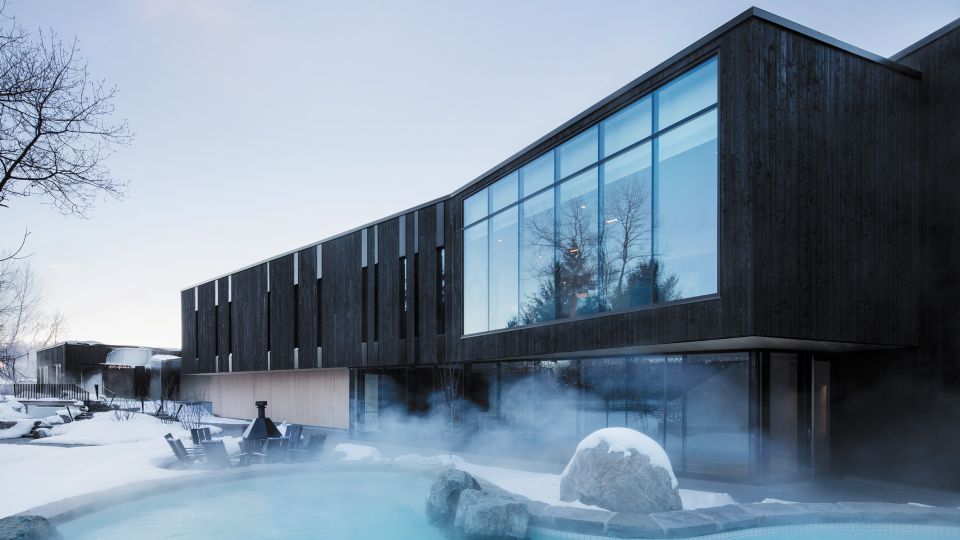 Sherbrooke: Nordic Spa Thermal Experience - Parking and Lockers