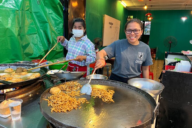 Siem Reap: Tonle Sap and Kampong Phluk Tour With Street Food - Best Time to Visit