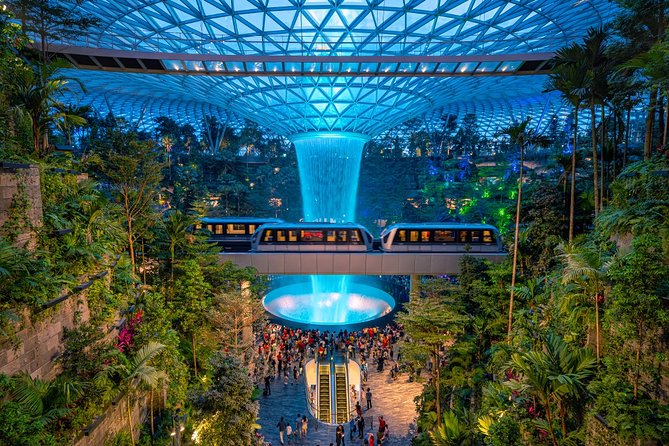 Singapore: Jewel Changi Airport - Visiting During Layovers