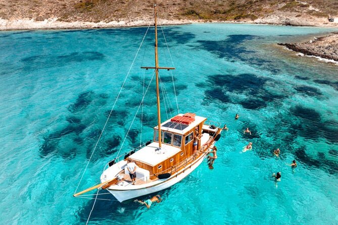 Small Group Cruise Around Antiparos & Despotiko With Lunch - Culinary Delights on Board