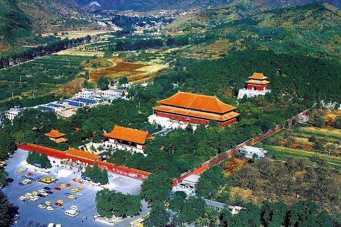 Small Group Mutianyu Great Wall and Ming Tombs Tour With Cable Car and Lunch - Tour Experience