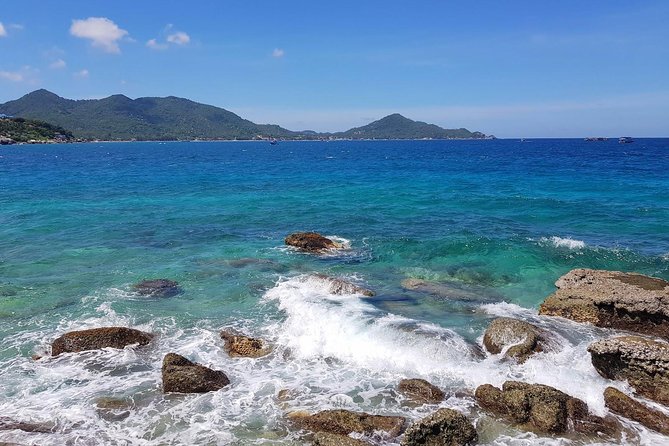 Snorkel Tour to Koh Nangyuan and the Hidden Bays of Koh Tao Onboard the Oxygen - Snorkeling in the Hidden Bays