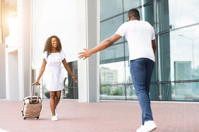 St. Maarten Private RED CARPET Airport Pick up and Transfers - Operating Hours and Availability