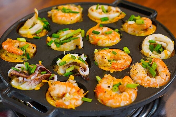 Super Niche Walking Street Food Tour in Ho Chi Minh City - Main Course Offerings