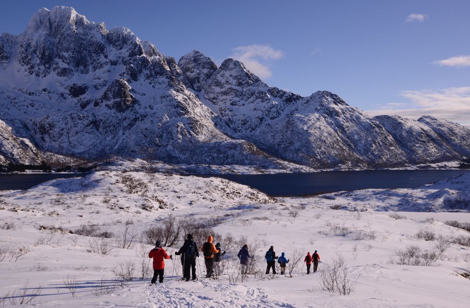 Svolvær: Snowshoe Nature Explorer - Whats Included