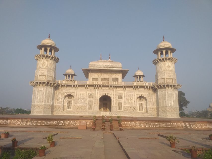 Taj Mahal Sunrise and Sunset Overnight Agra Tour From Mumbai - Inclusions and Amenities