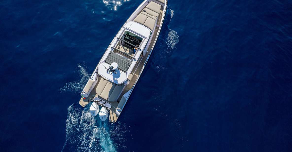 The Fastest All Inclusive Private Motor Yacht in Santorini - Food and Beverages