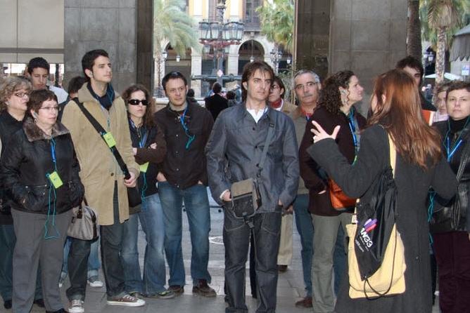 The Shadow of the Wind Novel Walking Tour in Barcelona - Duration and Itinerary Details