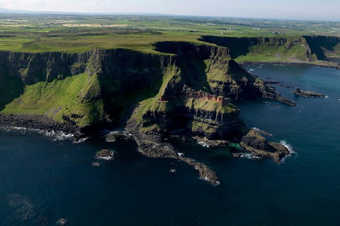 Titanic Experience and Giants Causeway Tour From Belfast - Exploring the Titanic Experience