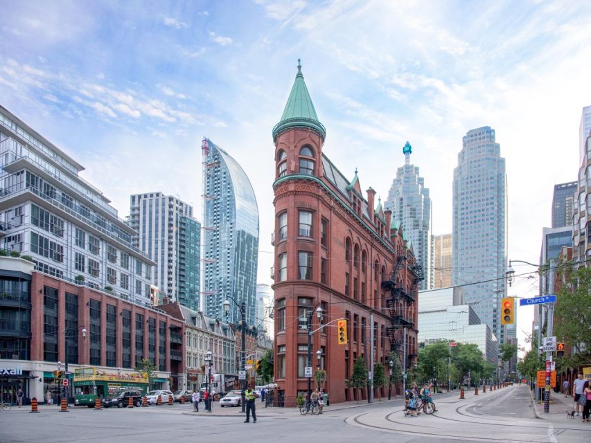 Toronto: City Highlights Walking Tour - Discounts for Further Exploration