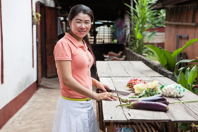 Traditional Market Tour and Private Laotian Cooking Class With a Local - Sample Menu Offerings