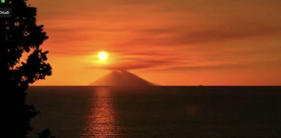 Tropea: Sunset Costa Degli Dei Boat Tour With Swimming - Whats Included in the Tour