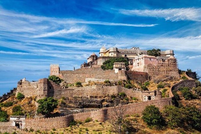 Udaipur City Tour With Kumbhalgarh Fort & Ranakpur Jain Temple Tour In 2 Days - Visiting Ranakpur Jain Temple