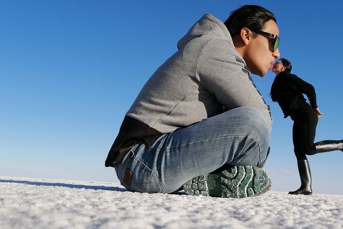 Uyuni Salt Flat 1 Day Tour +Sunset in the Salt Water Region With Mirror Effect - Health and Safety Considerations