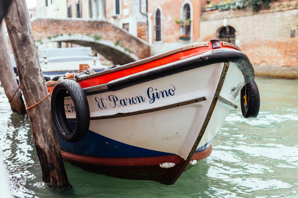 Venice: Off the Beaten Track Private City Tour - Getting Off the Main Touristic Path