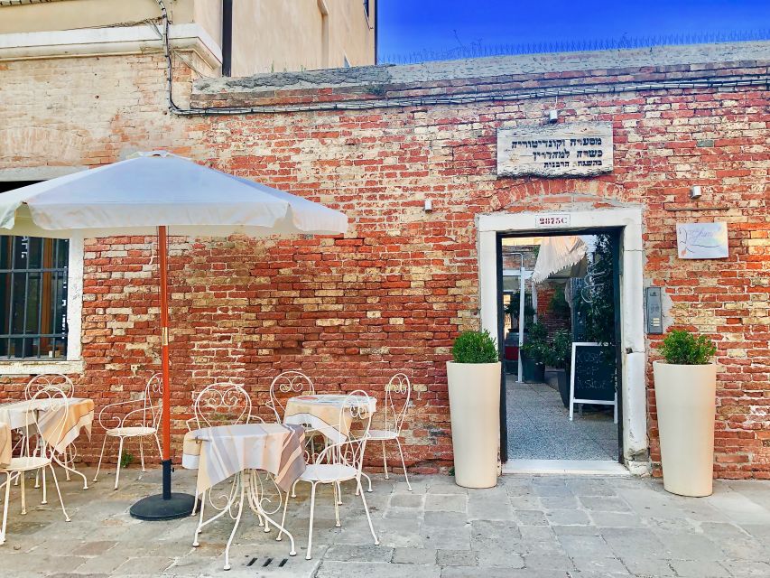 Venice: Private Cannaregio and Jewish Quarter Tour - Meeting Point and Arrival