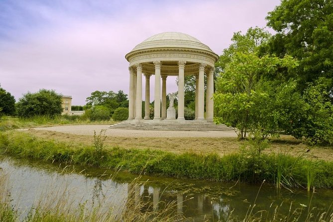 Versailles Palace Guided Tour With Gardens, Trianons & the Hamlet - Skip-the-Line Access