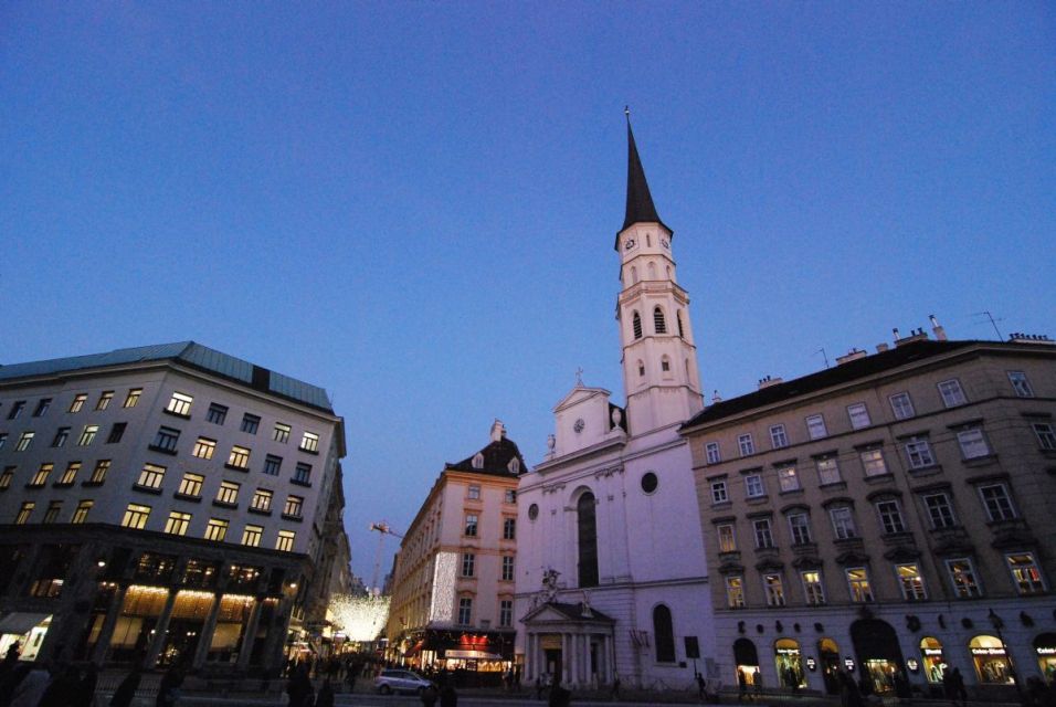 Vienna: 2-Hour Historical Sightseeing Tour - Impact of World War II