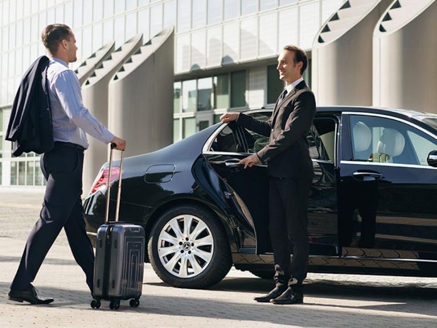 Vienna International Airport to City Ride - Meet Your Chauffeur