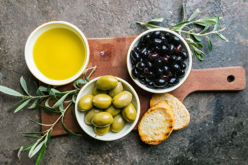 Visit Corfu Old Town & Olive Grove With Olive Oil Tasting - Language and Guide Services