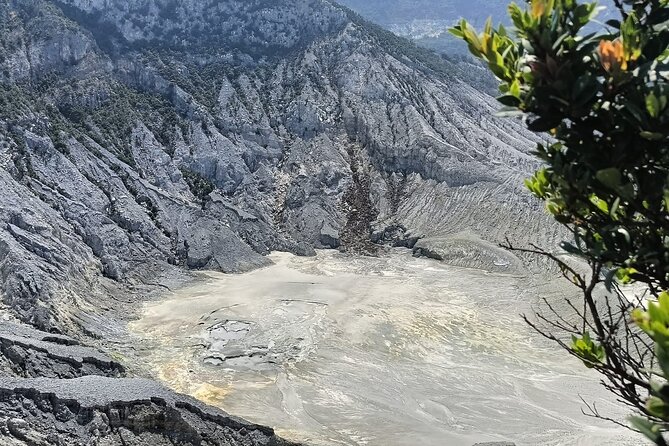 Volcano and Domas Crater of Hot Stony Bubble From Jakarta Lunch - Guide Expertise and Feedback