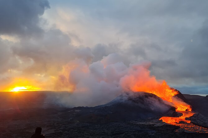 Volcano Hike With a Geologist Small-Group Tour - Confirmation and Cancellation