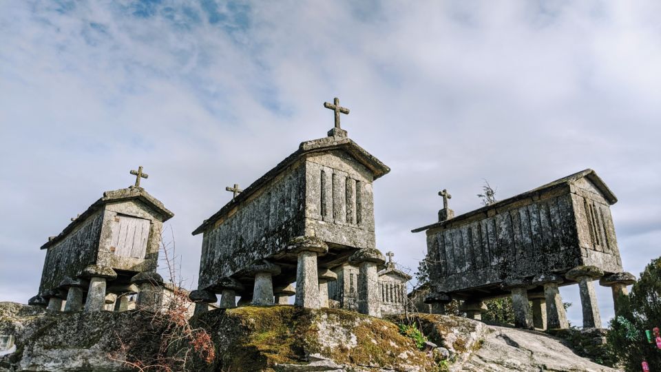 Walk & Picnic Peneda-Gerês National Park - Guided - Encountering Historic Landmarks