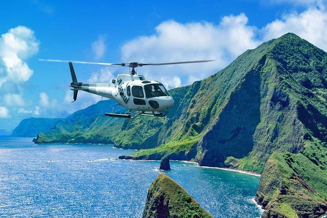 West Maui and Molokai 60-Minute Helicopter Tour - Sights to See