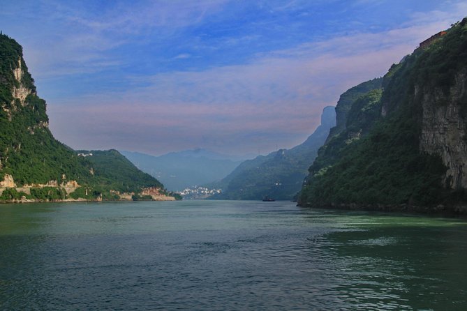 Yangtze River Cruise From Yichang to Chongqing Upstream in 5 Days 4 Nights - Traveler Requirements