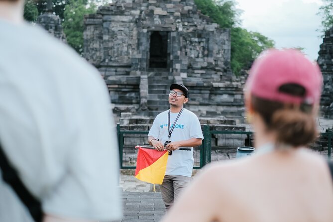 Yogyakarta Borobudur Climb Up And Prambanan Temples Sharing Tour - Participant Reviews