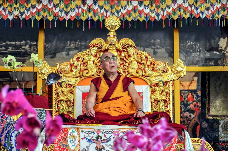 15 Days Buddhist Trail Tour in India & Nepal With Taj Mahal - Travel Logistics and Accommodations