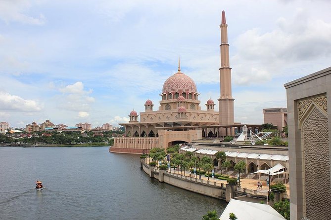 #19hrs Kuala Lumpur MPV Day Tour W KLCC Night View Frm Singapore - Dietary Options and Local Cuisine