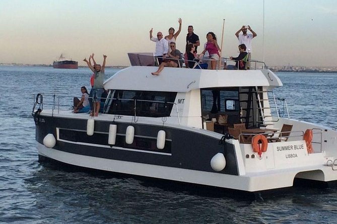 1H Power Catamaran up to 18 People in Lisbon - Important Pickup Information
