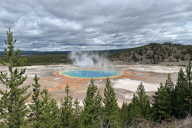 2-Day Yellowstone National Park Upper and Lower Loop Exploration - Scenic Stops and Short Hikes