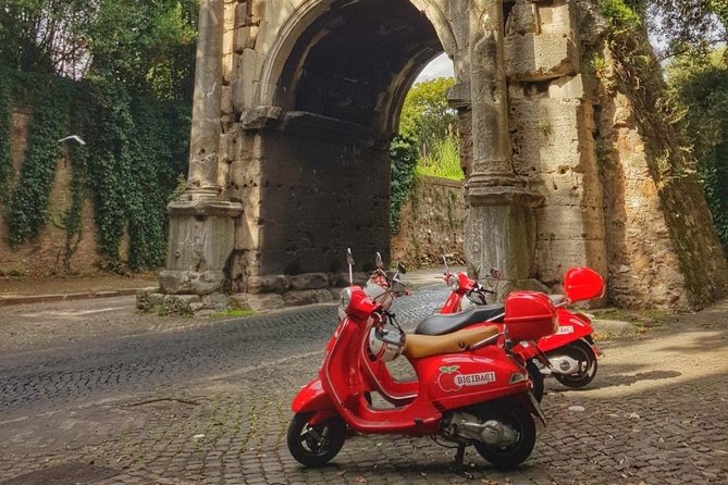 3-Hour Rome Small-Group Sightseeing Tour by Vespa - Dress Code