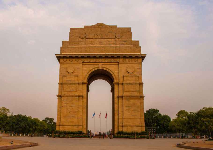 5-Day Tour of Delhi, Agra, Gwalior, Ochhaa, and Khajuraho - Day 3: Gwalior Attractions