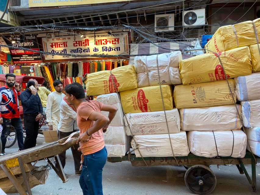 Agra: Street Food Tour With Spice Market on Tuk-Tuk - Spice Market Insights