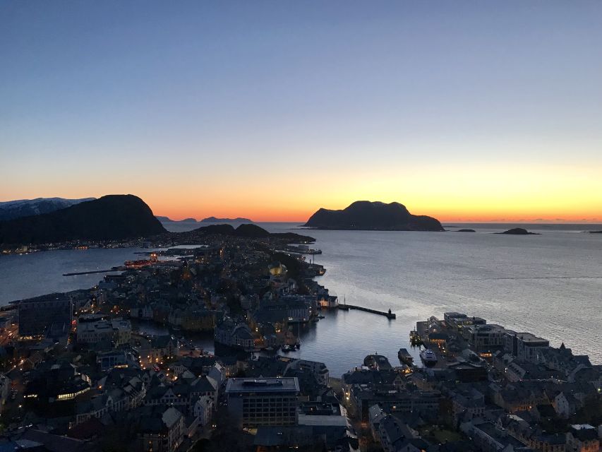 Ålesund: Ålesund and Surrounding Islands Audio Guide Tour - Important Considerations