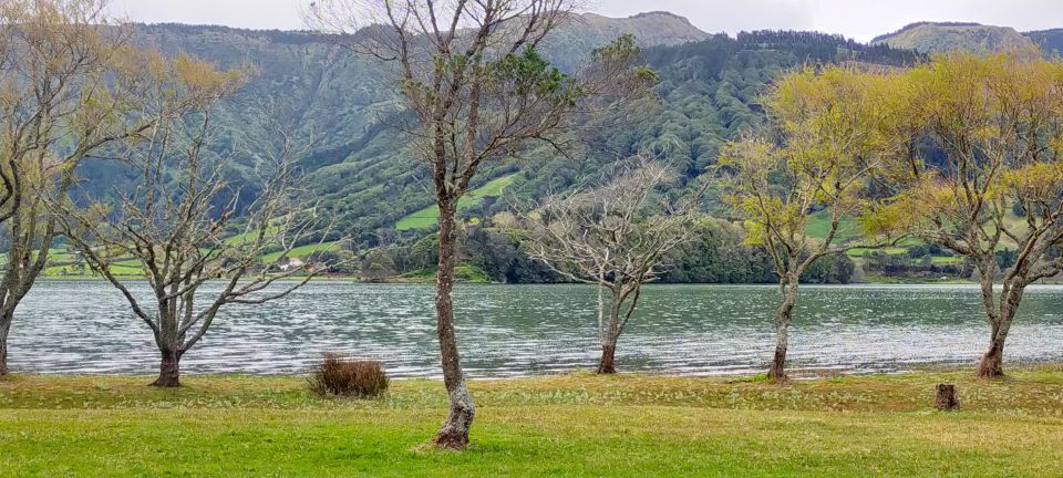 ALL CRUISES - Shore Tour Sete Cidades Green & Blue Lakes - Meeting Point