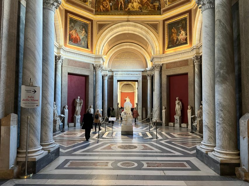 Alone in the Vatican Museums: Early Morning Tour & Breakfast - Exclusive VIP Access