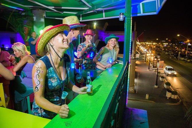 Aruba Dinner and Nightlife Tour - Hand-Painted Party Bus Experience