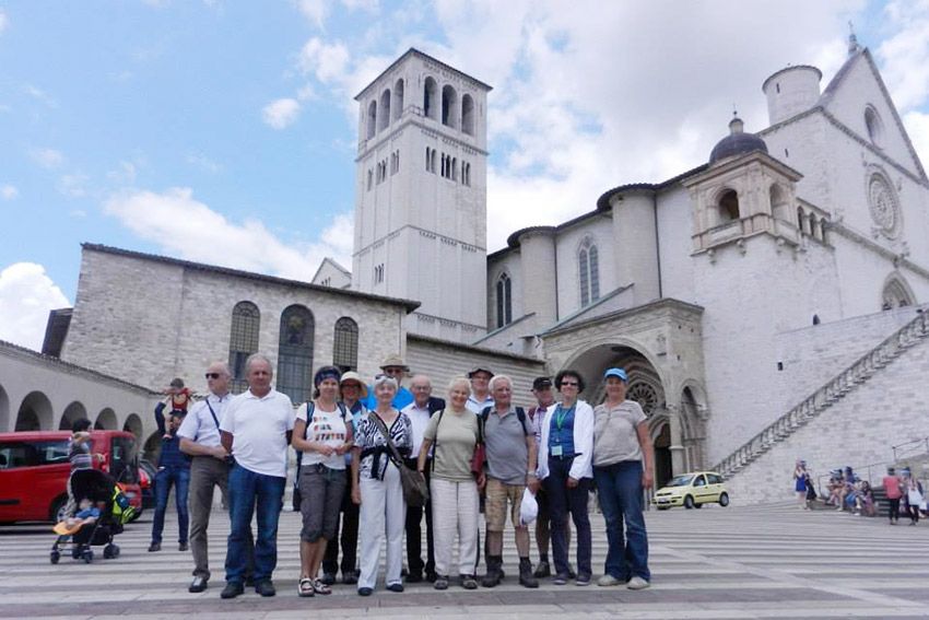 Assisi: Private Walking Tour With St. Francis Basilica - Exploring San Rufino Cathedral