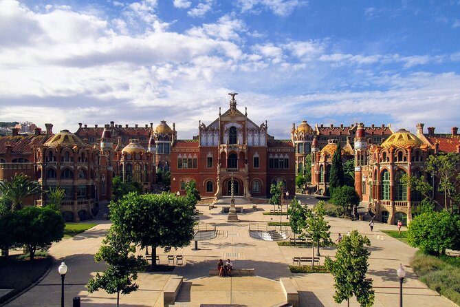 Barcelona Architecture Walking Tour With Casa Batllo Upgrade - Casa Macaia and Casa De Les Punxes