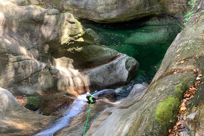 Basic Corippo Canyoning Experience in Valle Verzasca - Tips for First-Time Canyoners