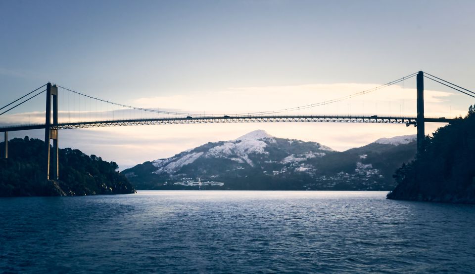 Bergen: City Sightseeing, Fjord Cruise & Mt Fløyen Funicular - What to Bring