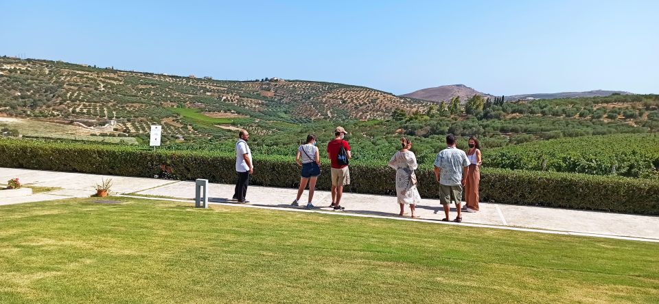 Best Wines of Crete: Private Wine Tasting Tour in Heraklion - Language Options